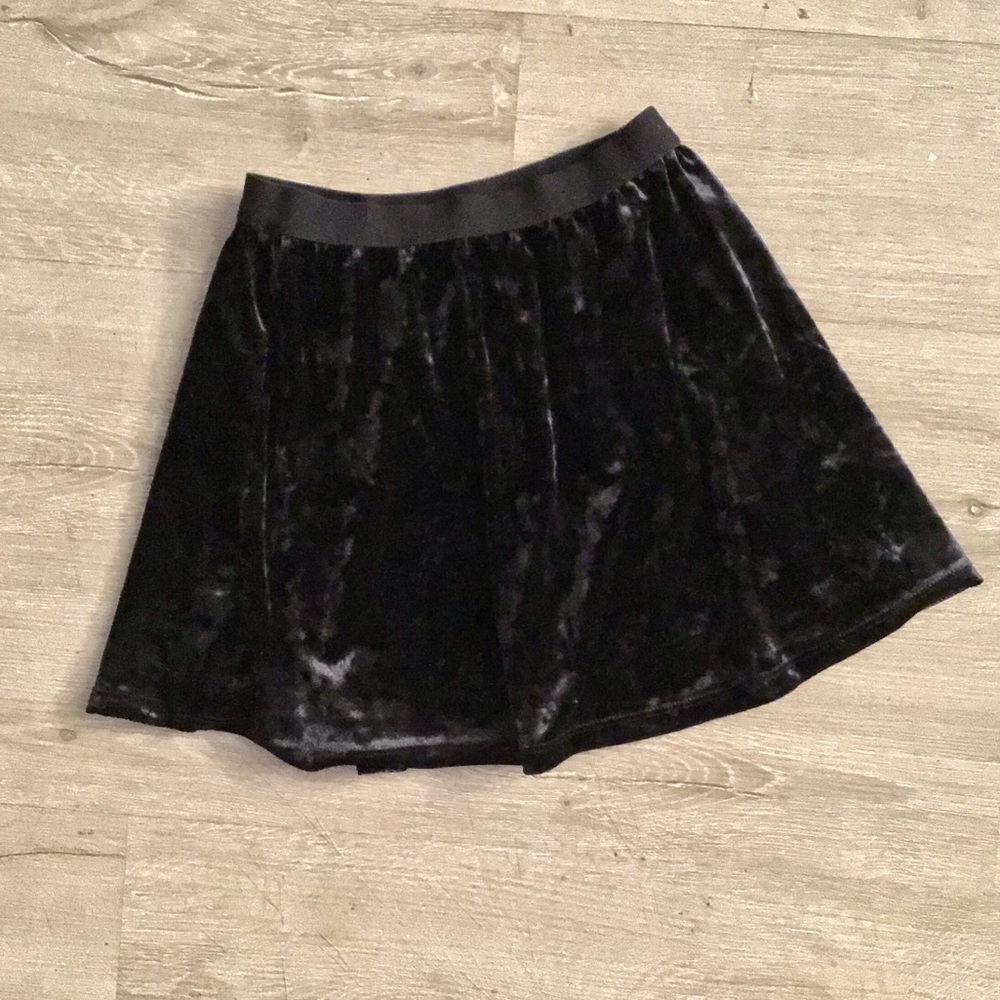 Girls Crushed Velvet Skirt